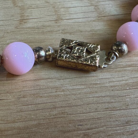 Vintage Beaded Necklace, Rope Length, Box Clasp, Pink & Gold Tone - Picture 12 of 15